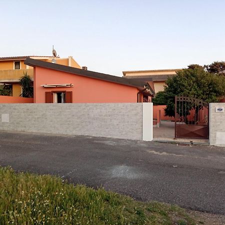 Casa Vacanze Santa Caterina Di Pittinuri  Eksteriør bilde